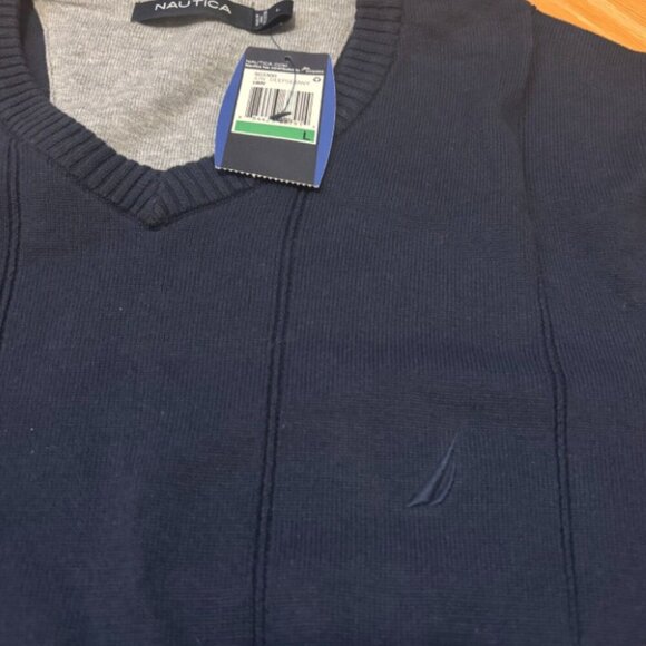 Nautica Textured Stripe Embroidered Logo Soft Navy Blue V-Neck Sweater Mens Sz L - Picture 3 of 4